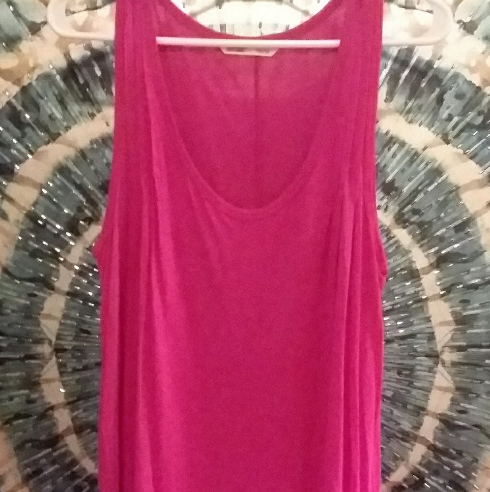 🆕️~ Old Navy Asymmetrical Top